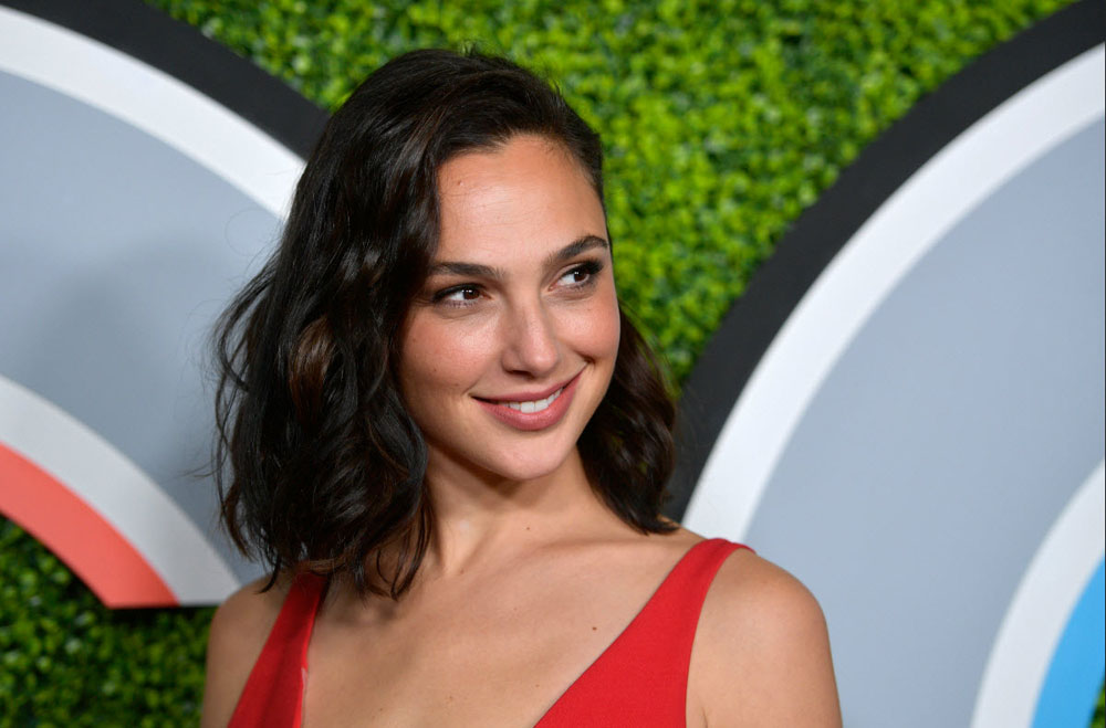 gal-gadot-farting